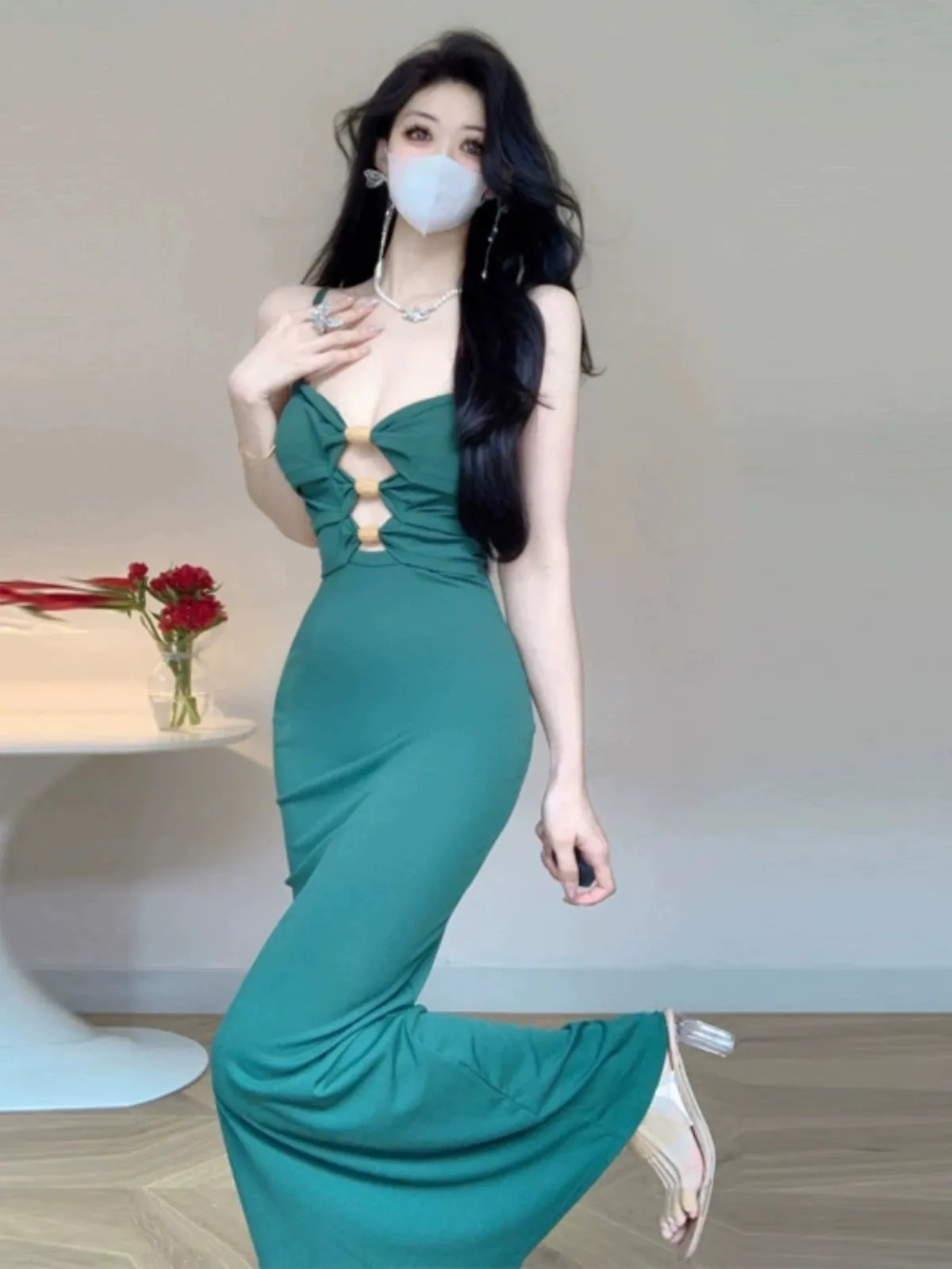 Socialite Style Classy Open Back Cut Out Chest-Flattering Suspender Dress