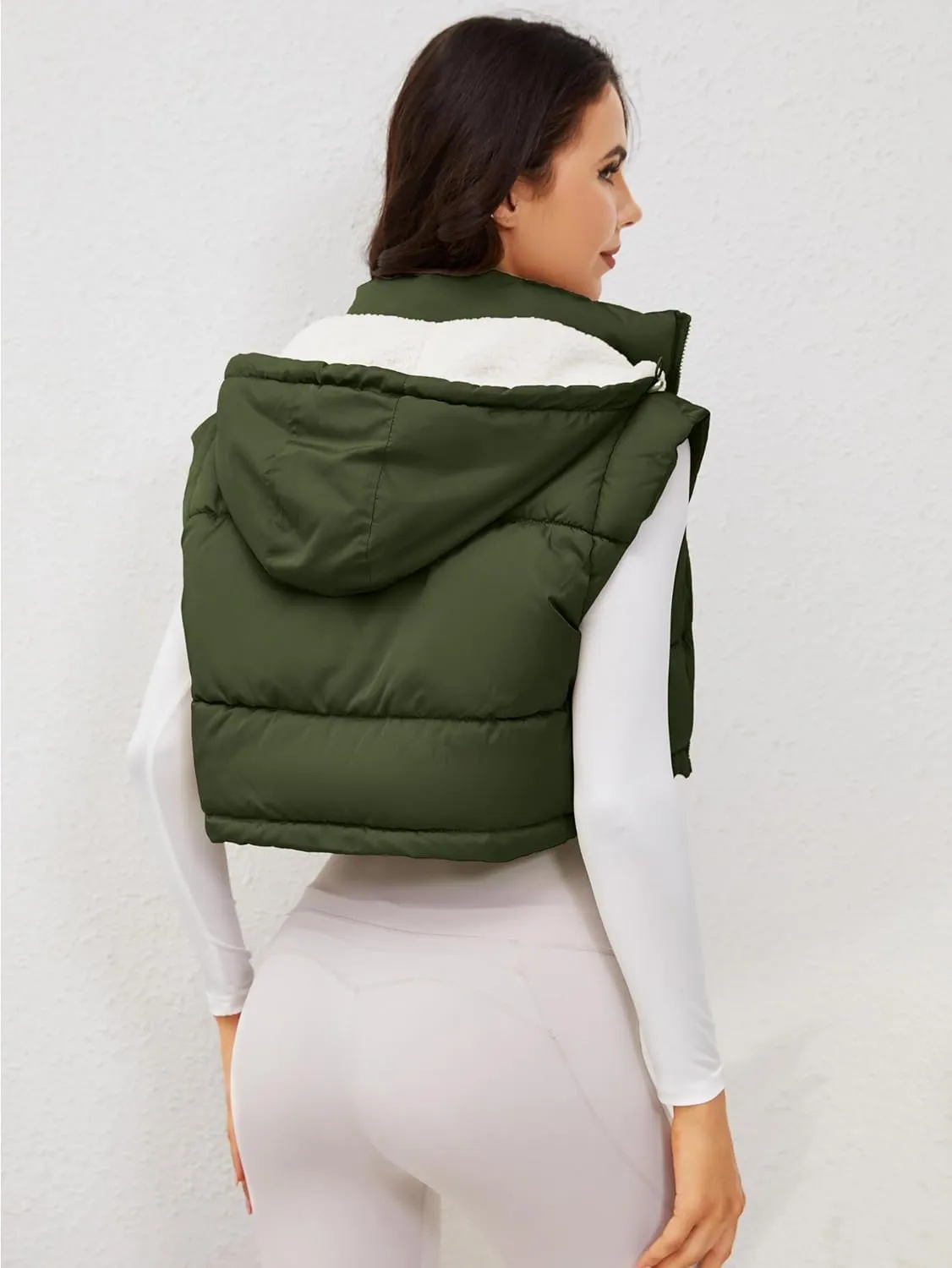 Women's Puffer Vest Hooded Button Down Zip Up Winter Outerwear Vests with Pockets